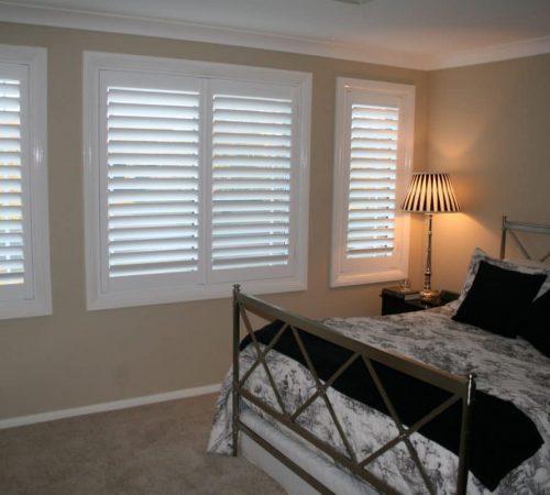 Bed room shutters